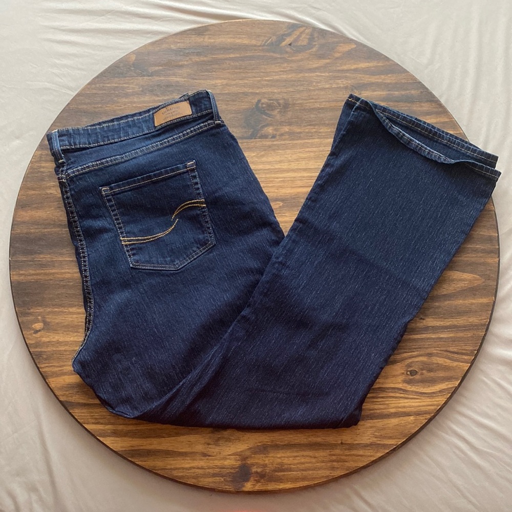 Bundle3&Save- Levi Modern Bootcut Size 24M - (NWOT) Never Worn